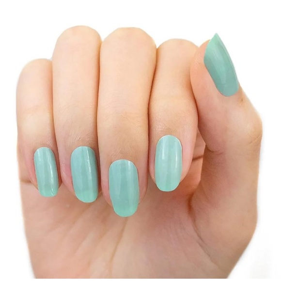 $8 🌸 Oslo and Steady ~ Color Street ~ Manicure Nail Polish Stickers ~ NEW - Picture 4 of 8